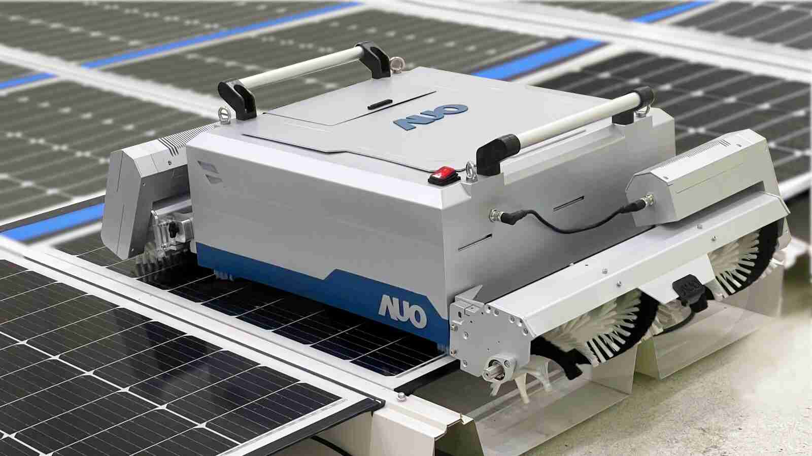 尊时凯龙致力EPC场域技术升级，，，导入清洁机器人搭配传感器与AI数据分析，，，，大幅减少维运成本